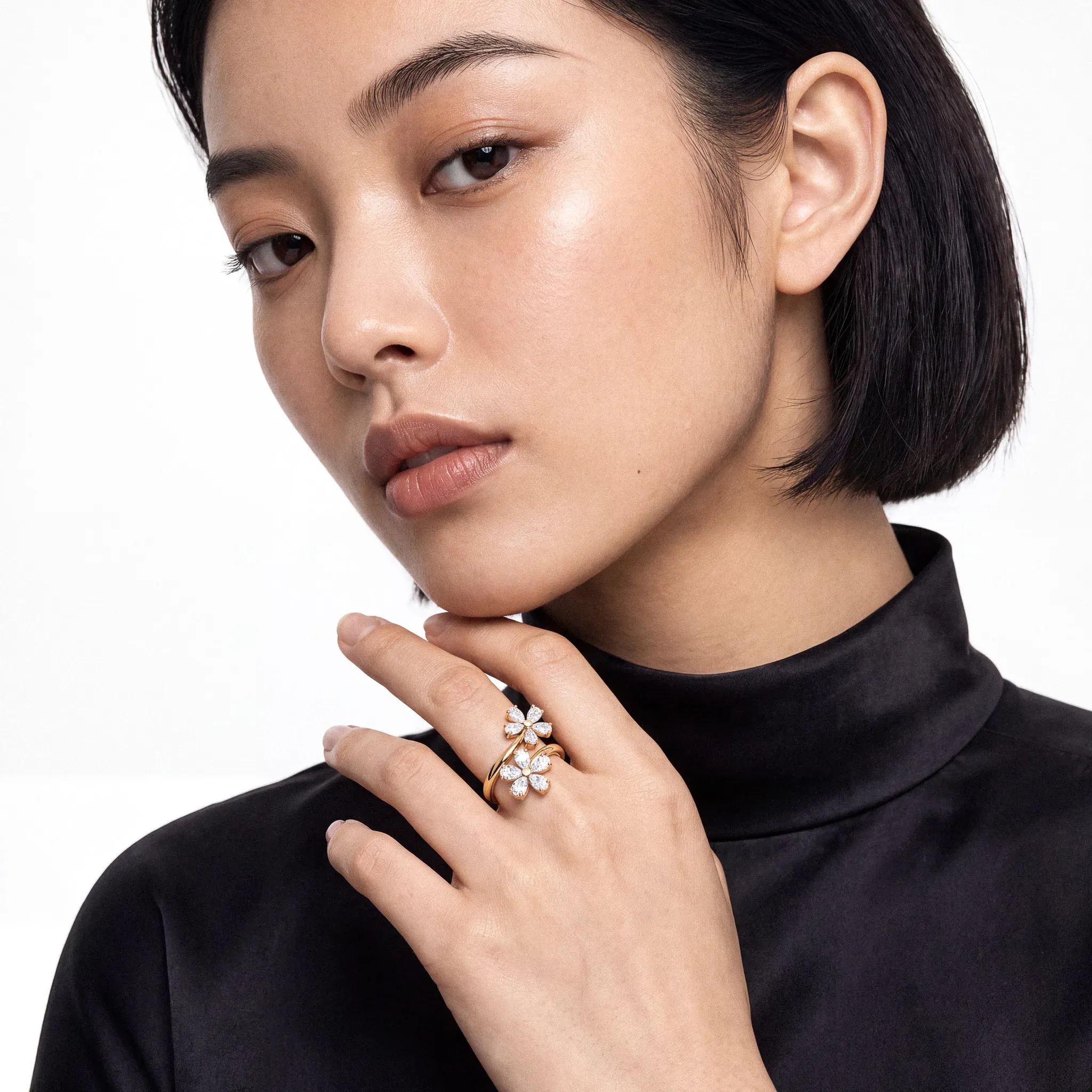fleur de poire flower ring - product_gallery - 2