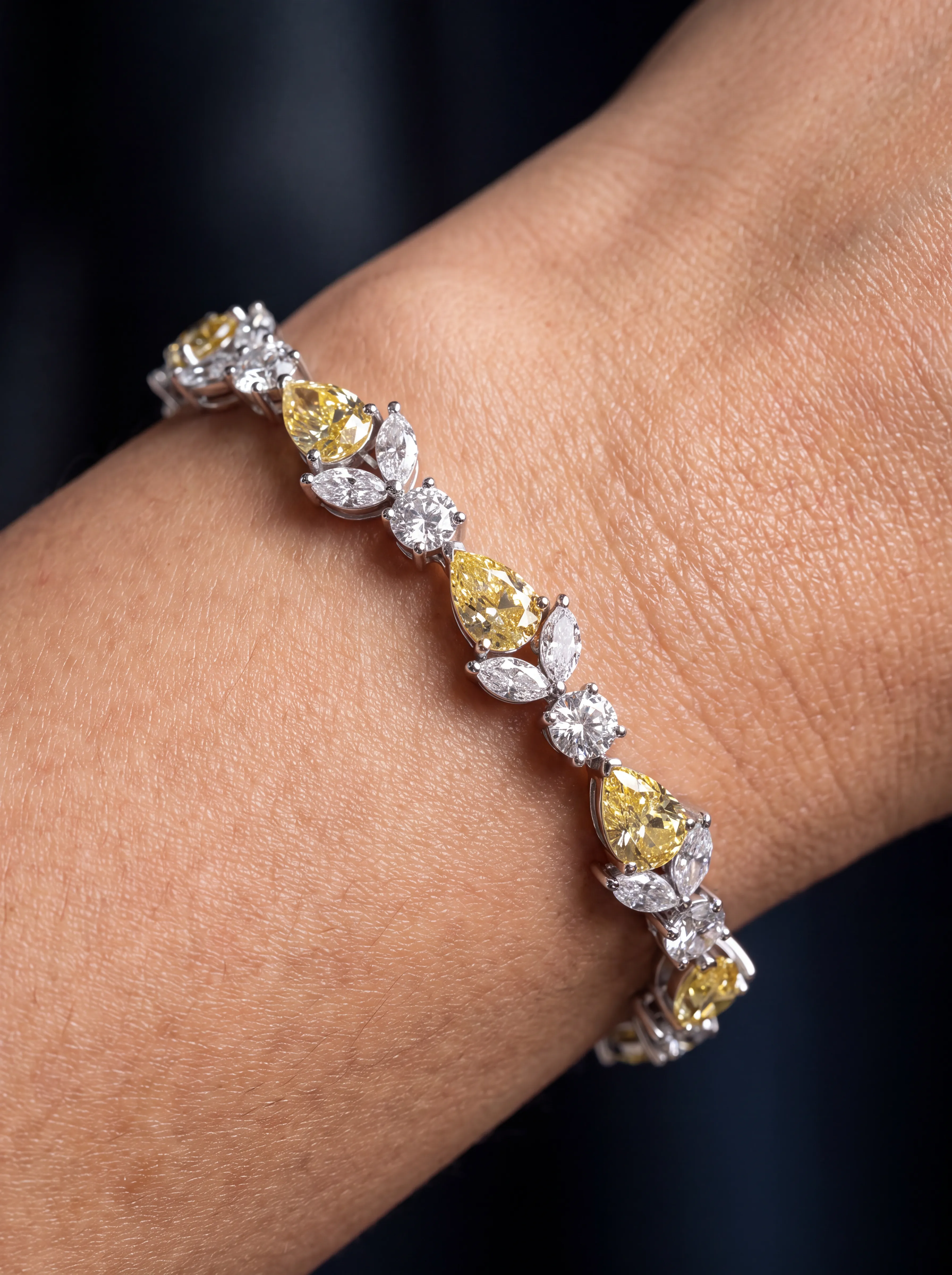 AURELEAF BRACELET in Aureleaf Bridal Set - image 1
