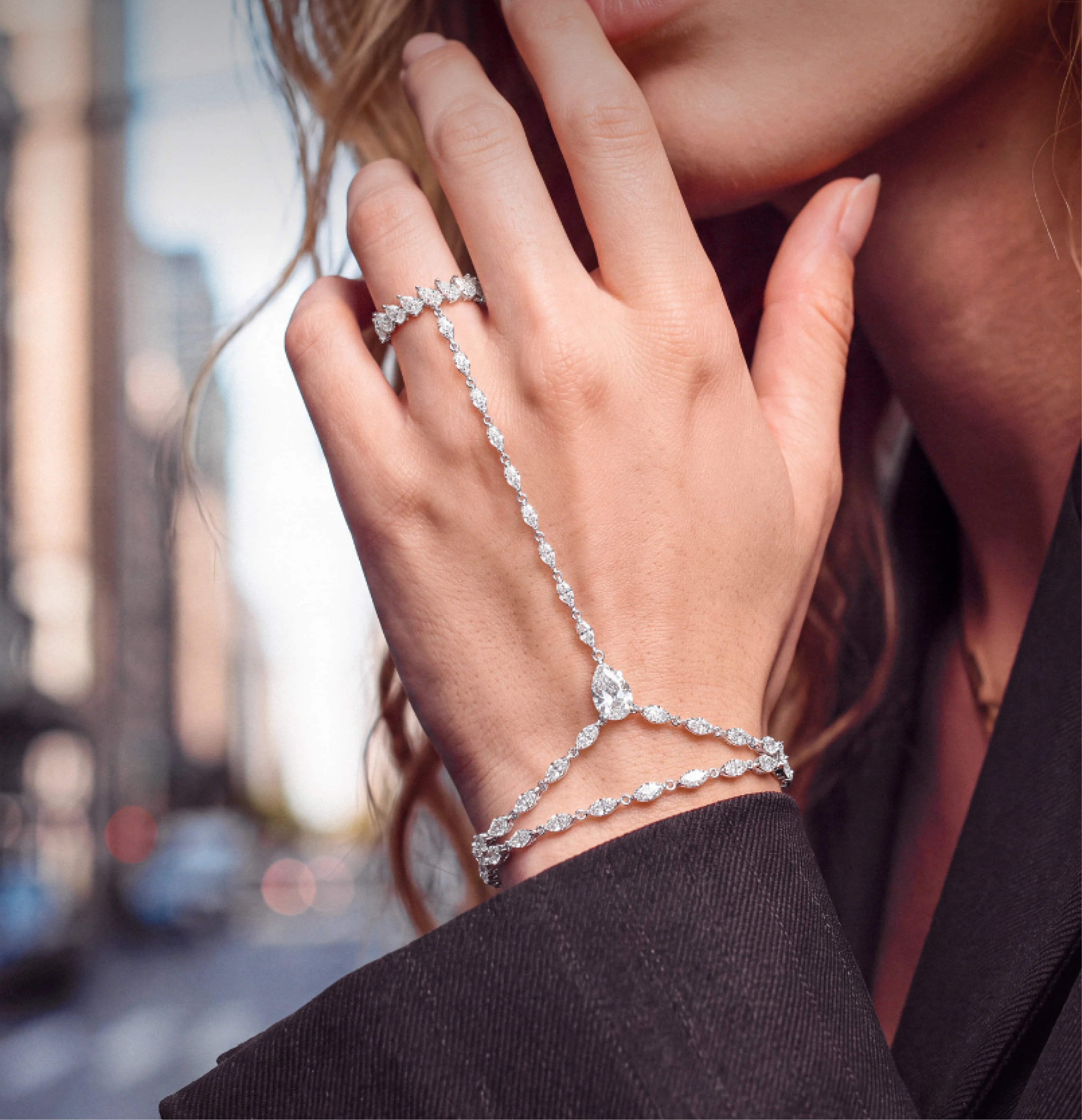 Model wearing iDiamond jewelry